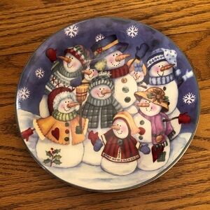 Festive Snowman Plate with Multicolor Design